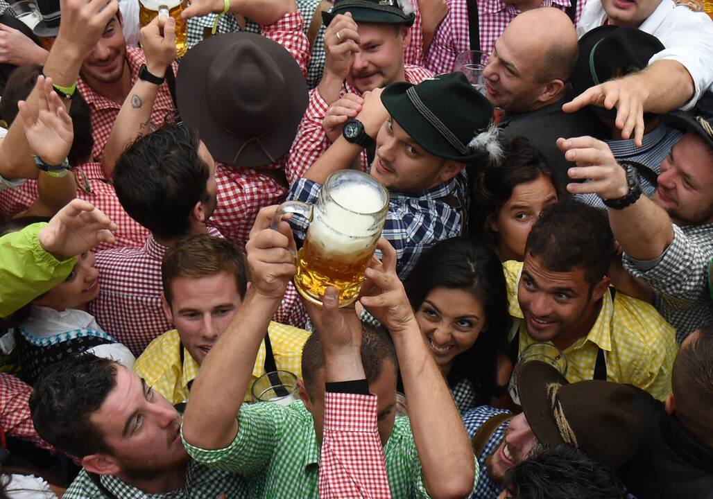 Prasidėjo alaus festivalis „Oktoberfest“