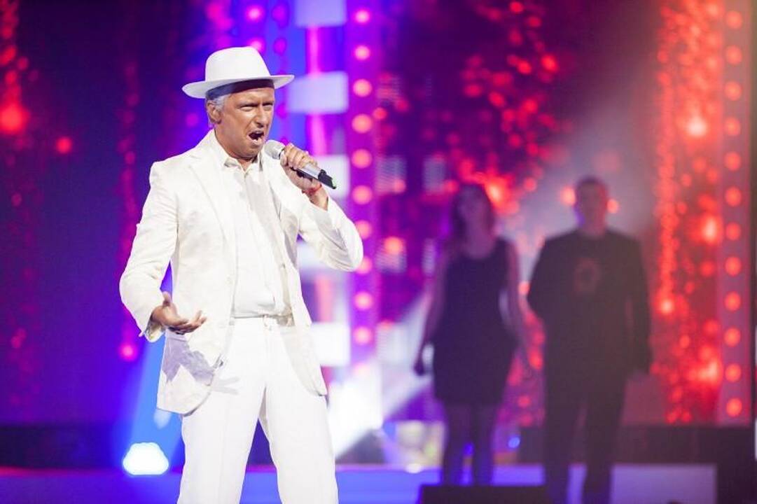 „Auksiniame balse“ skambėjo disko muzikos ritmai