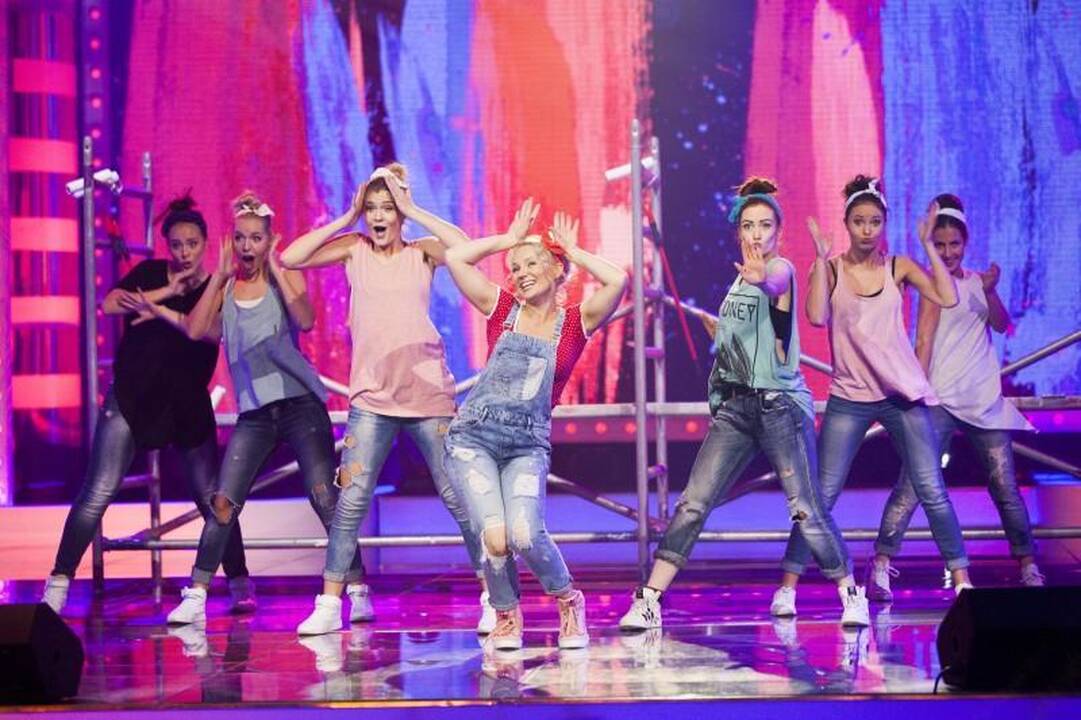 „Auksiniame balse“ skambėjo disko muzikos ritmai