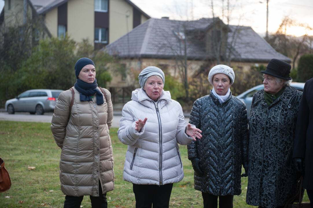 Akcija prie paminklo A. Ramanauskui-Vanagui