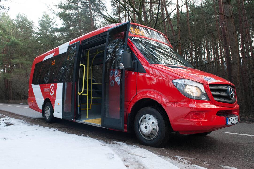 Šventinė dovana kauniečiams – nauji mikroautobusai