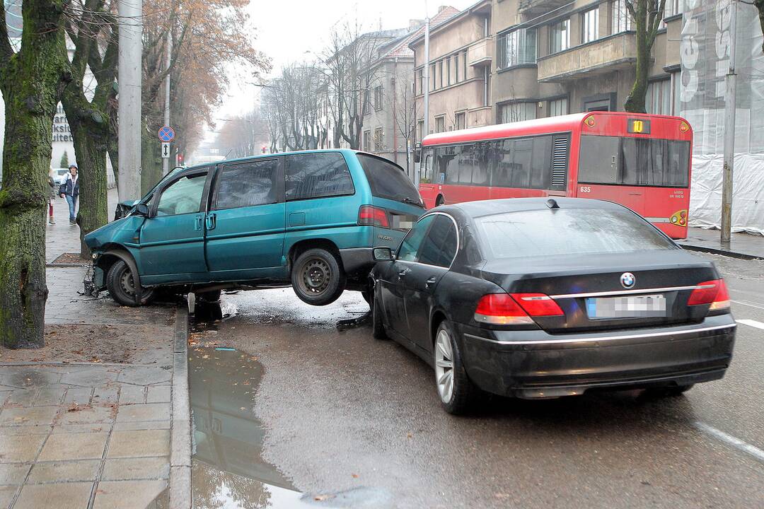 Avarija K. Donelaičio gatvėje