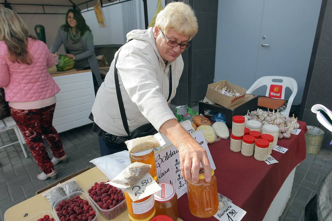 Pasižvalgymas po Kauno Žaliakalnio turgų.