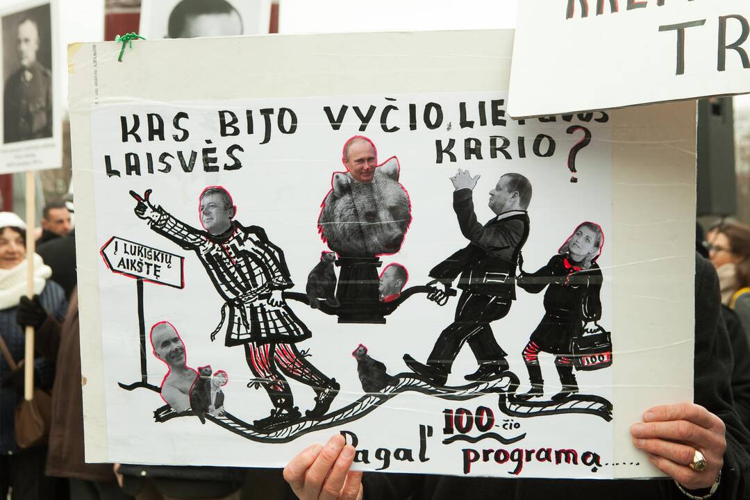 Protesto akcija dėl Vyčio paminklo