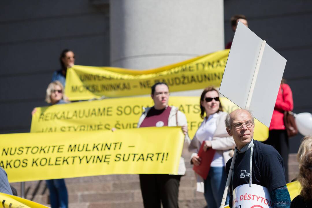 Mitingas dėl universitetų reformos