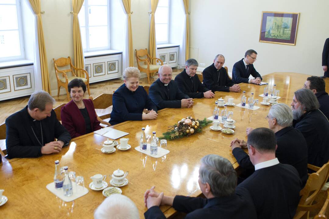 Prezidentė susitiko su krikščioniškųjų bendruomenių vadovais