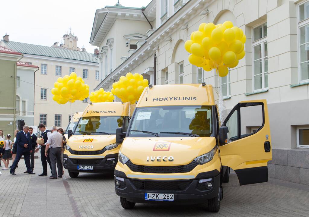 Mokyklas pasieks nauji autobusiukai