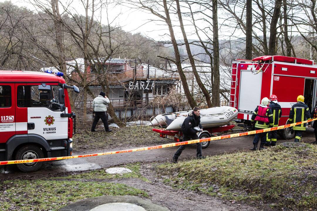 Plaukiojančio restorano gelbėjimo operacija