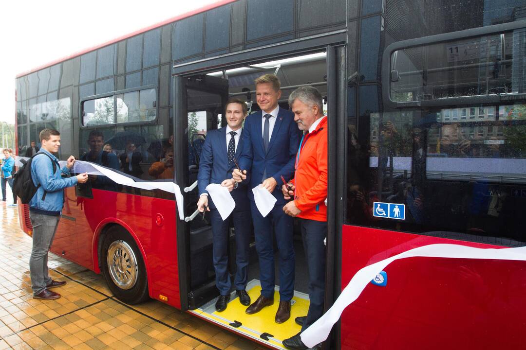 Į Vilniaus gatves išvažiuoja nauji autobusai