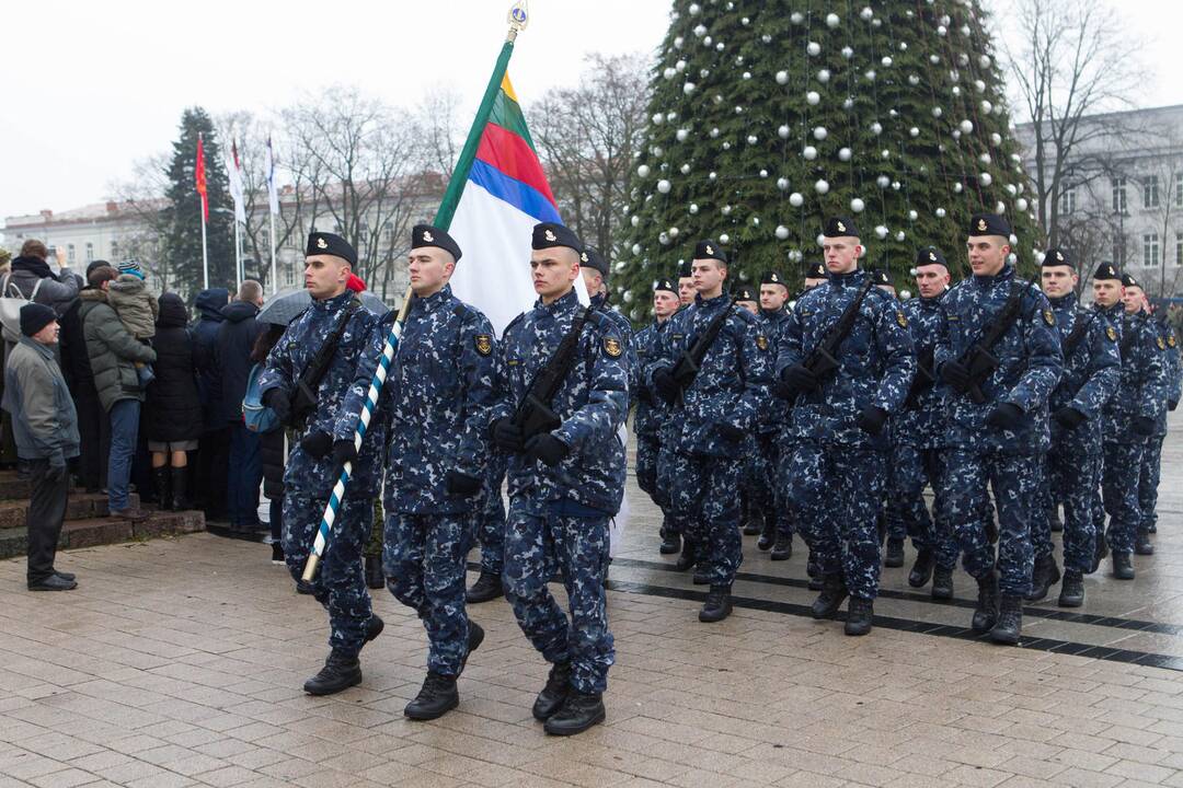 Iškilminga kariuomenės dienos rikiuotė Vilniuje