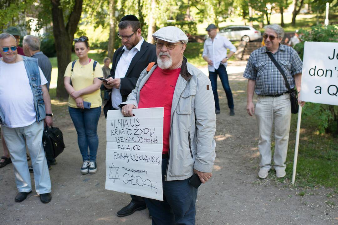 Žydai surengė protesto akciją