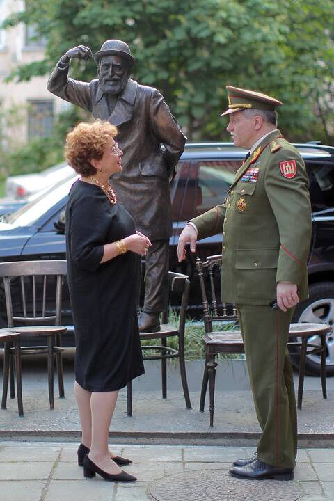 Pagerbė: žydų karių atminimo ceremonijos akimirka.