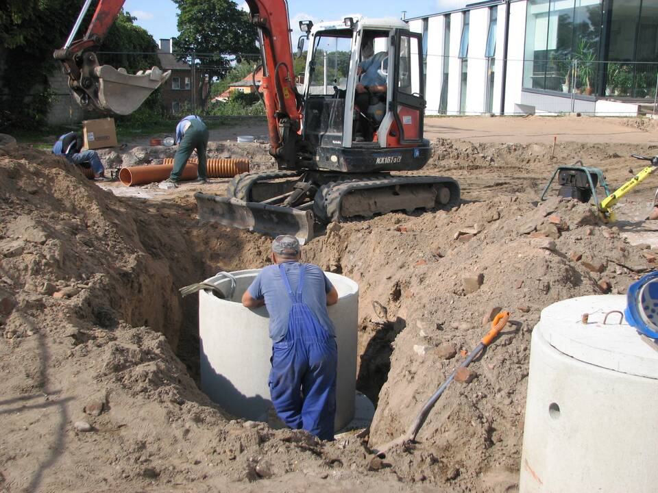 Tvarkant Prisikėlimo bažnyčią – netikėti radiniai