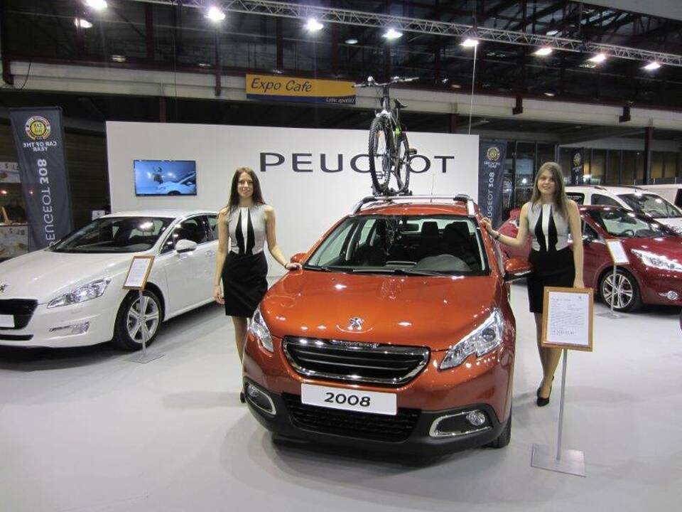 „Peugeot“ stendas parodoje „Riga International Motor Show 2014“