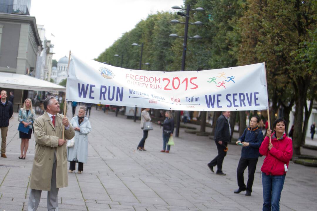 Tarptautinis bėgimas "We run We serve"