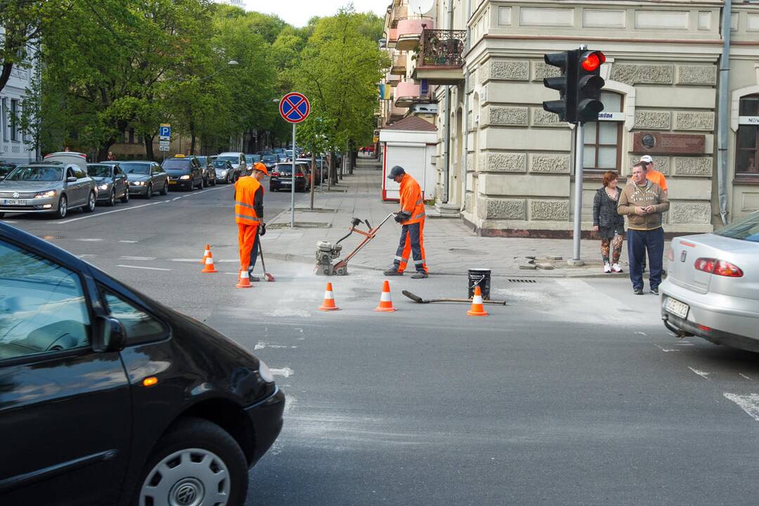 Kelio ženklinimas per piką