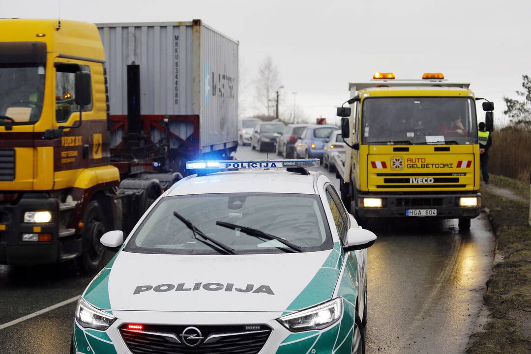 BMW avarija Kairių kelyje