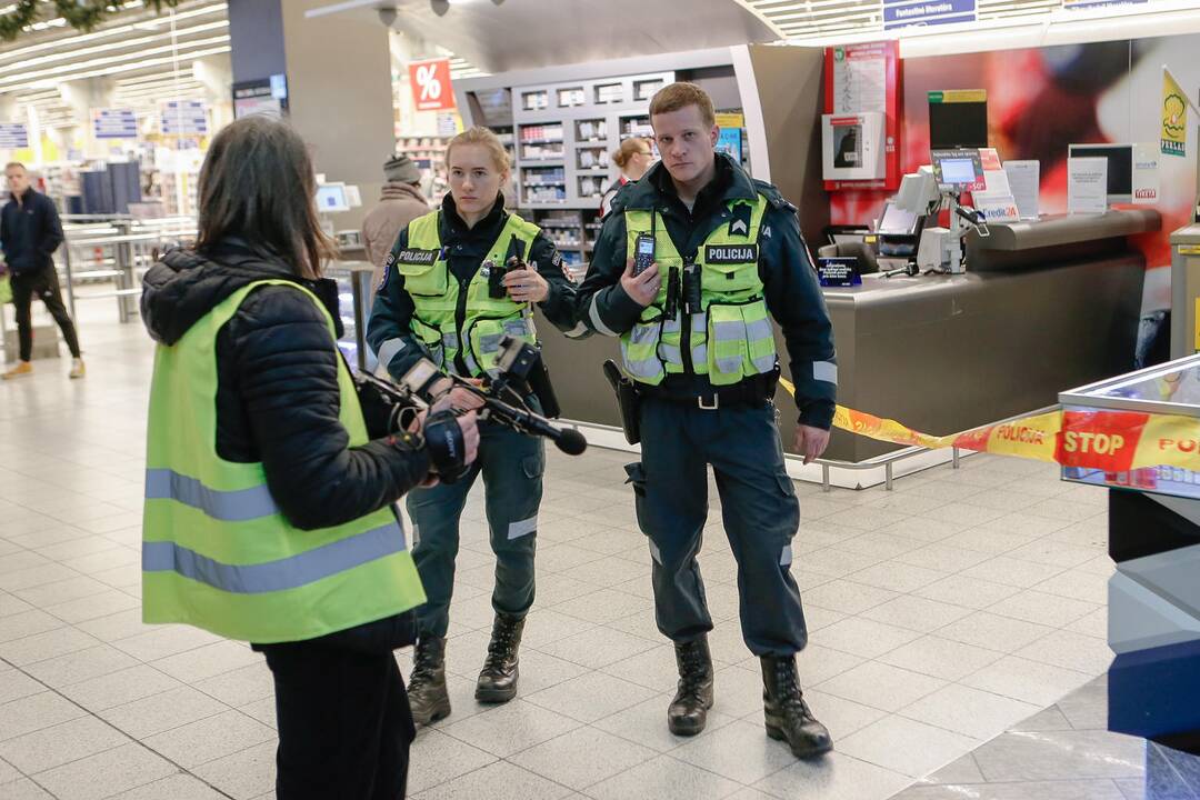 Klaipėdos „Akropolyje“ mirtinai nudurtas apsaugos darbuotojas