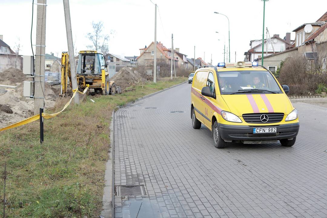 Klaipėdoje ekskavatoriaus kaušas perkirto dujotiekio vamzdį