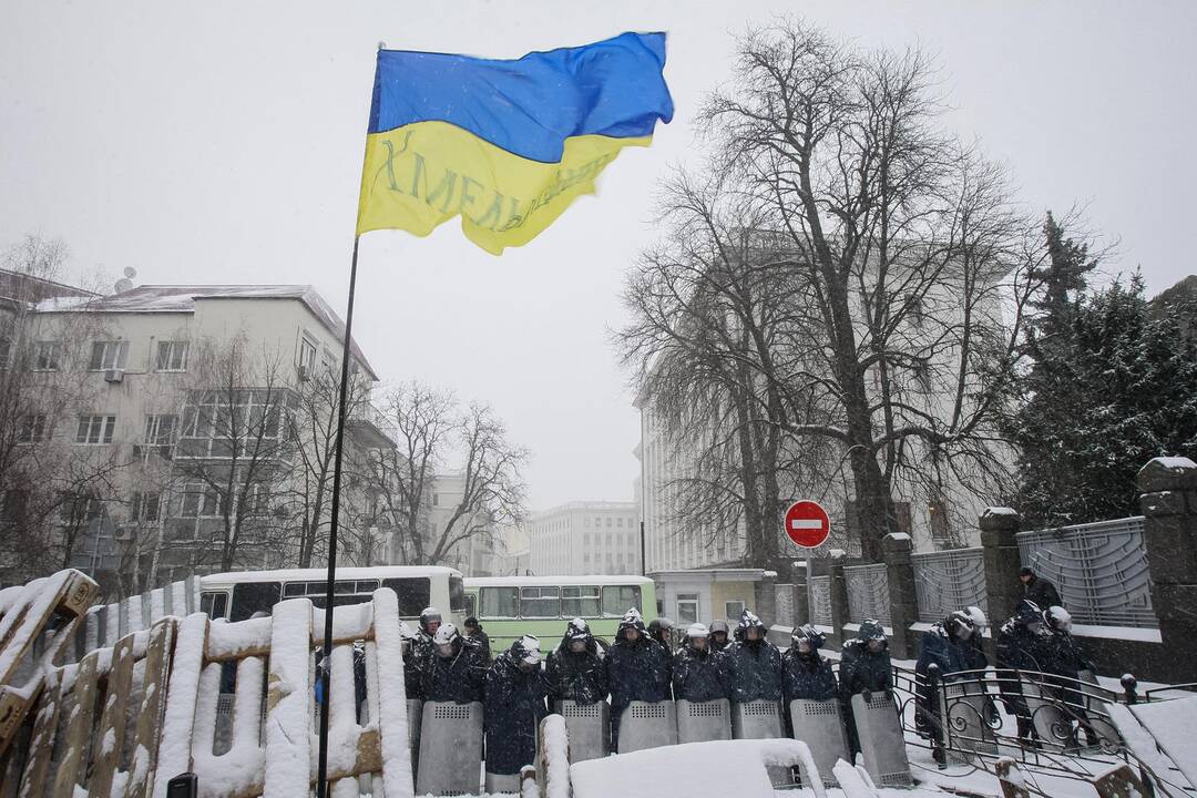 Kijeve protestuotojus ir spec. pajėgas paveikė šaltukas