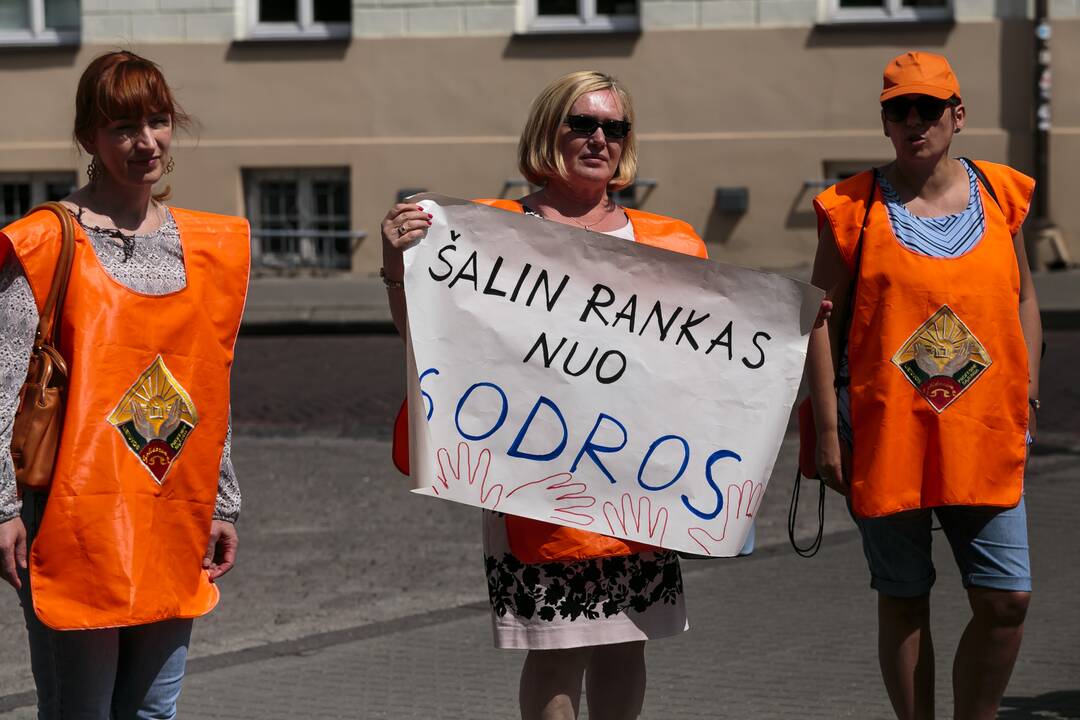 "Solidarumo" protestas prie Prezidentūros