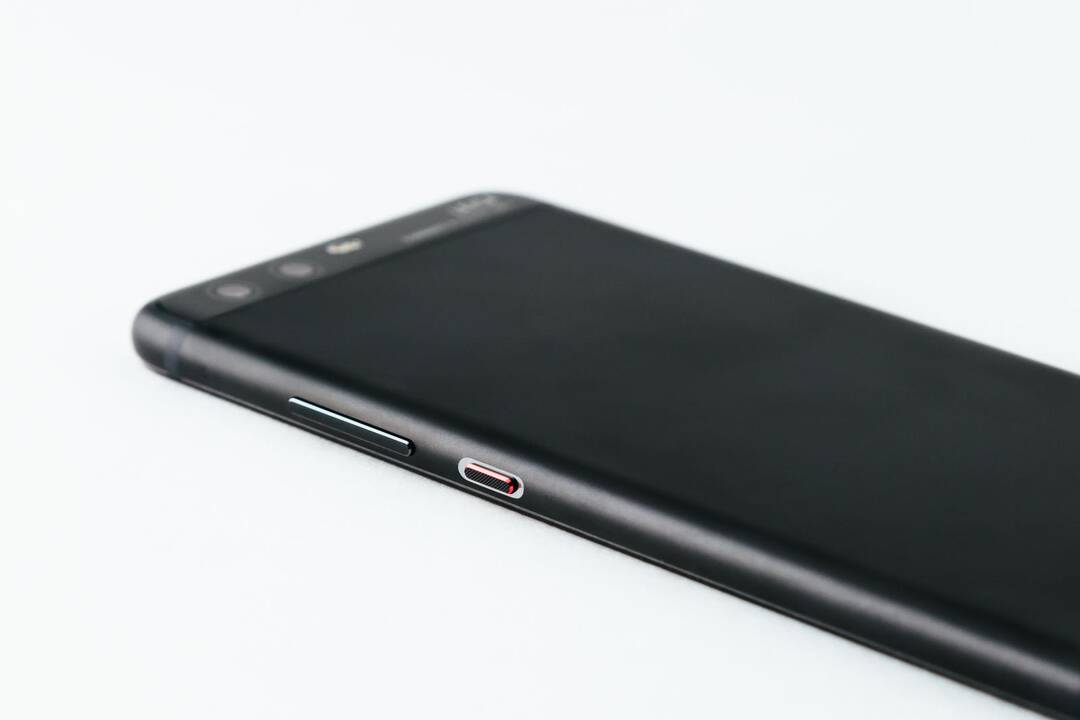 „Huawei“ pristatė išmaniuosius telefonus ir laikrodį
