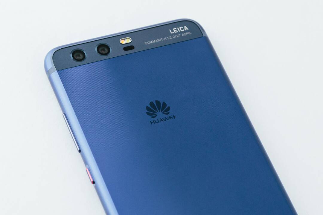 „Huawei“ pristatė išmaniuosius telefonus ir laikrodį