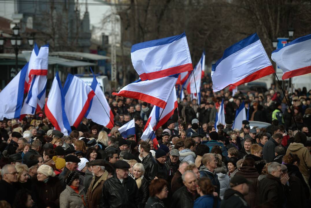 Ukrainoje – protestai priešingose barikadų pusėse