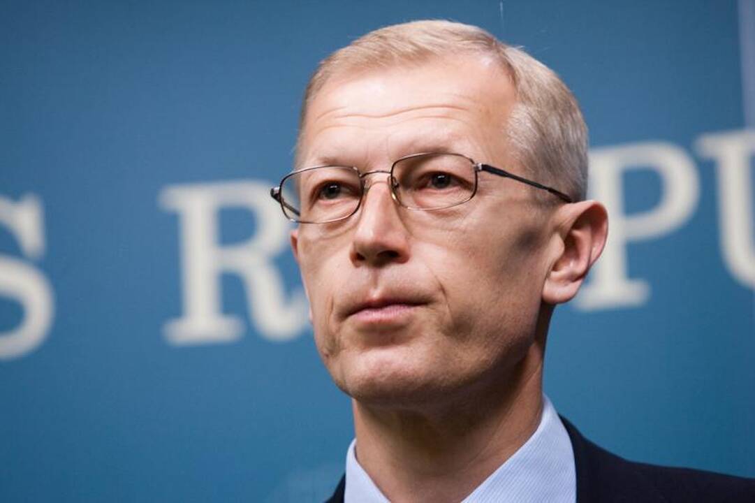 Policija prašo panaikinti greitį viršijusio A.Kašėtos teisinį imunitetą