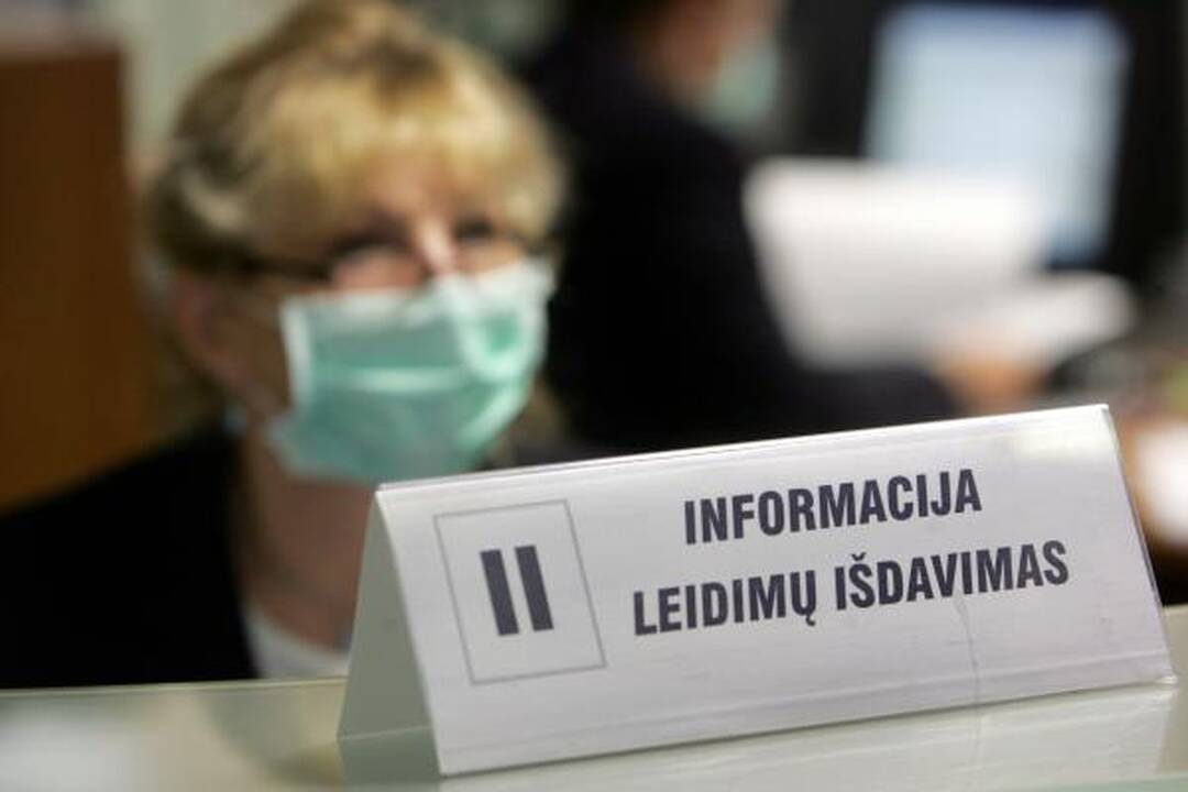Nuo gripo epidemijos savivaldybė pasislėpė po kaukėmis