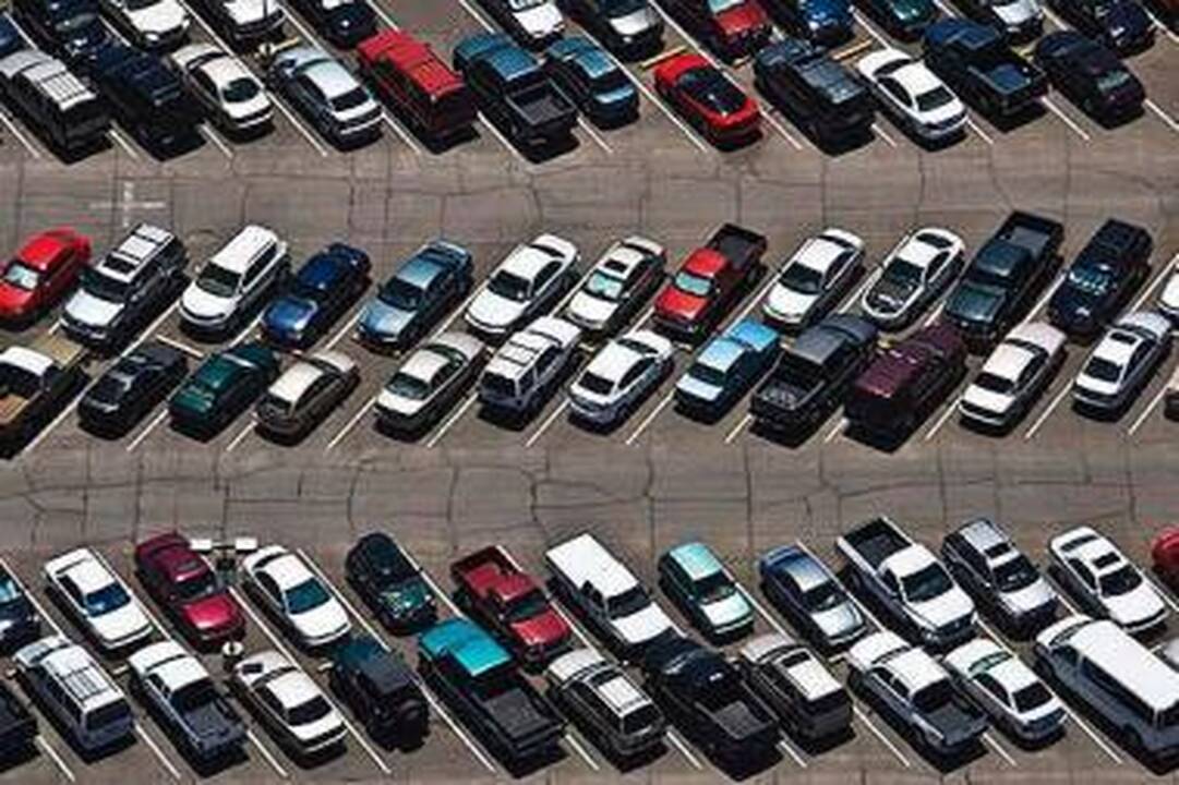 Vieną automobilį perki, kitą gauni už dyką