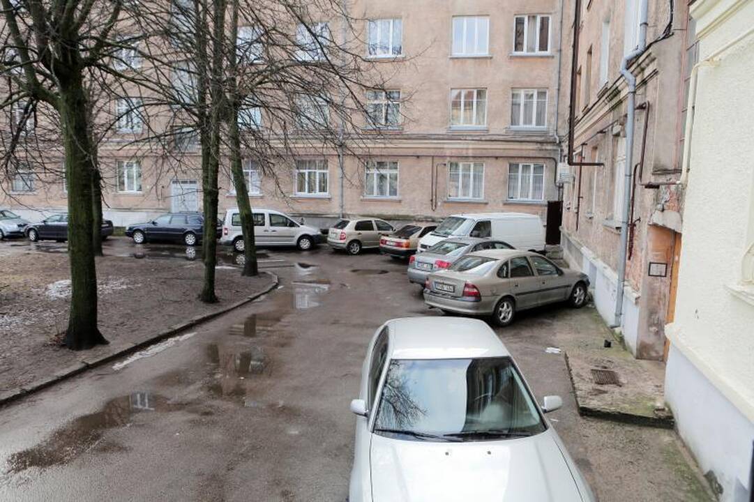 Kontrolieriai pradės vykdyti patikrinimus kiemuose