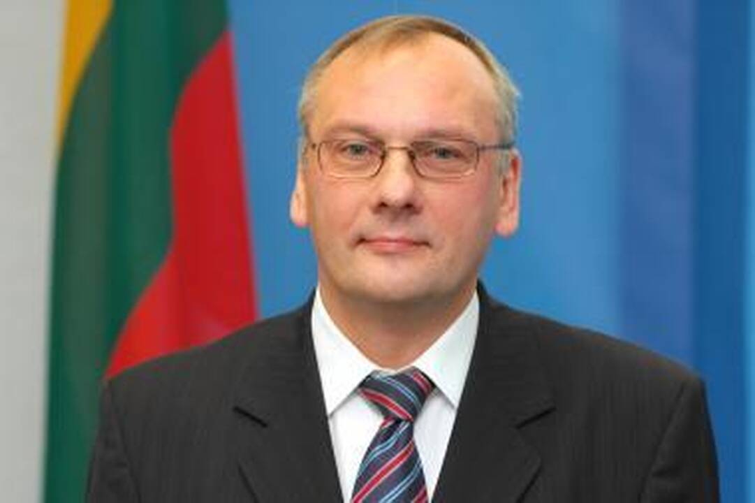 Moldovos prezidentas apdovanojo Lietuvos ambasadorių