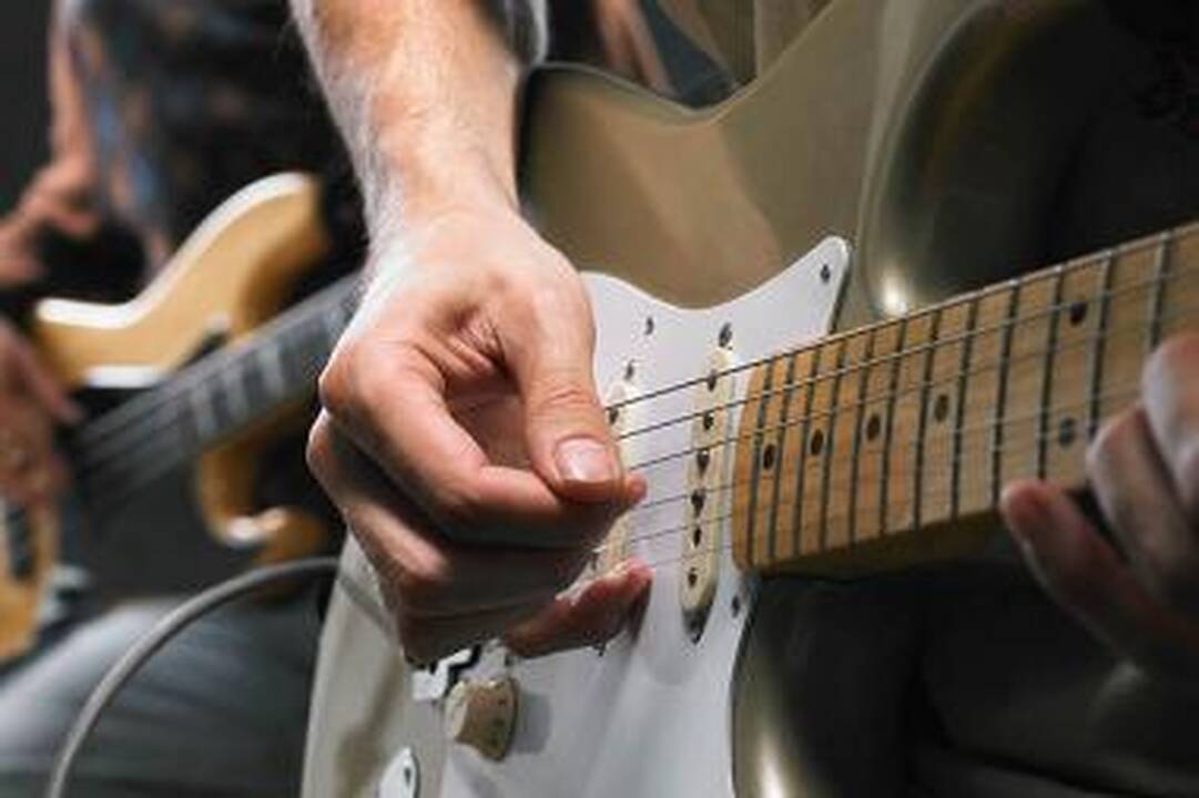 „Electric Light Orchestra" atliks garsiausius kūrinius