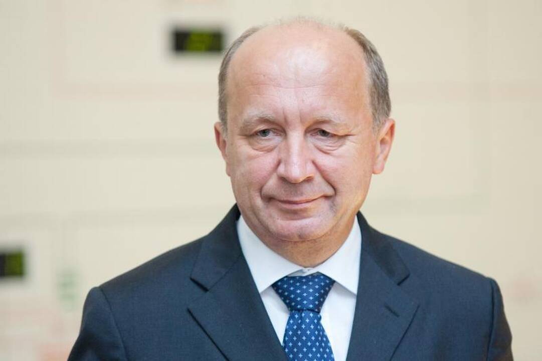 Vyriausybė linkusi grąžinti dvasininkams nacionalizuotą žemę