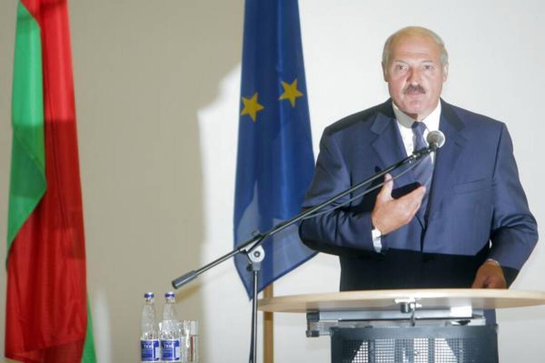 A.Lukašenka skelbiasi neturintis nei akcijų, nei nekilnojamojo turto