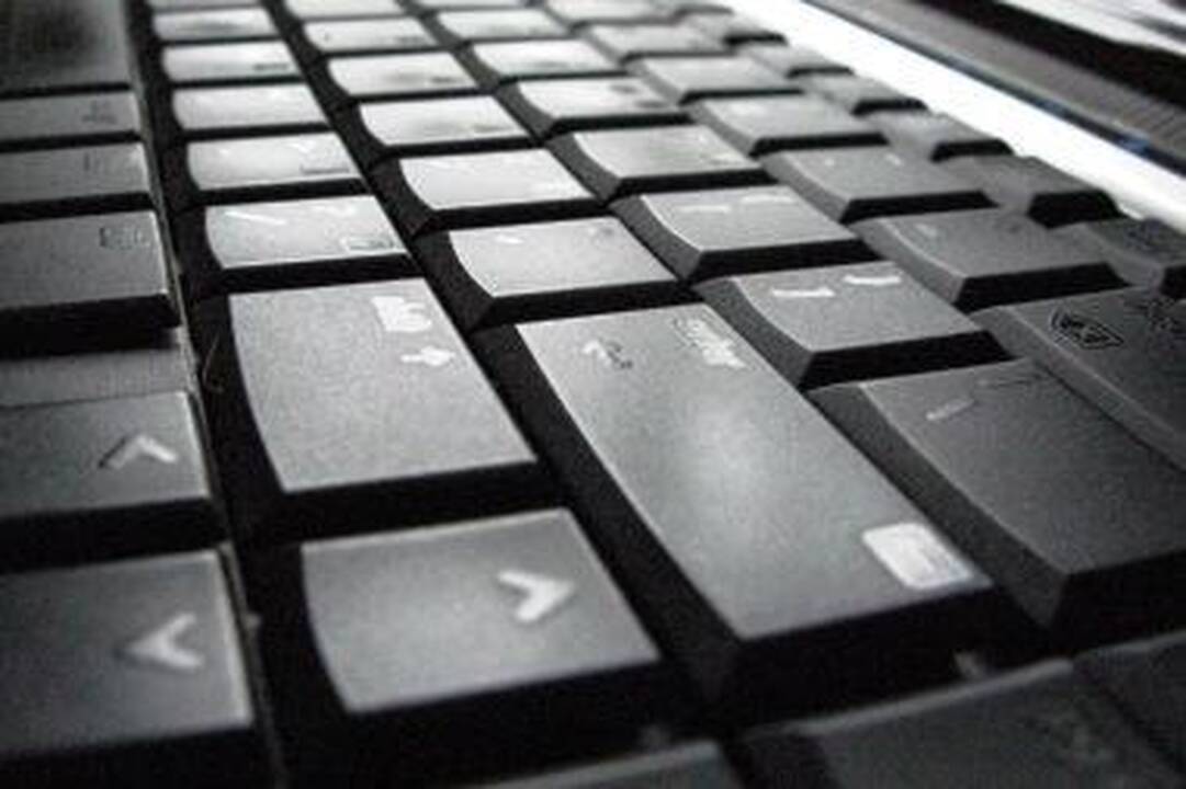 Vaikų pornografijos mylėtojas atsipirko bauda