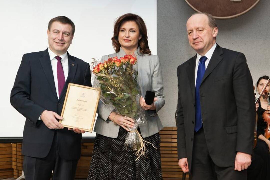 Premjeras apdovanojo verslininkus, vedančius į priekį ekonomiką