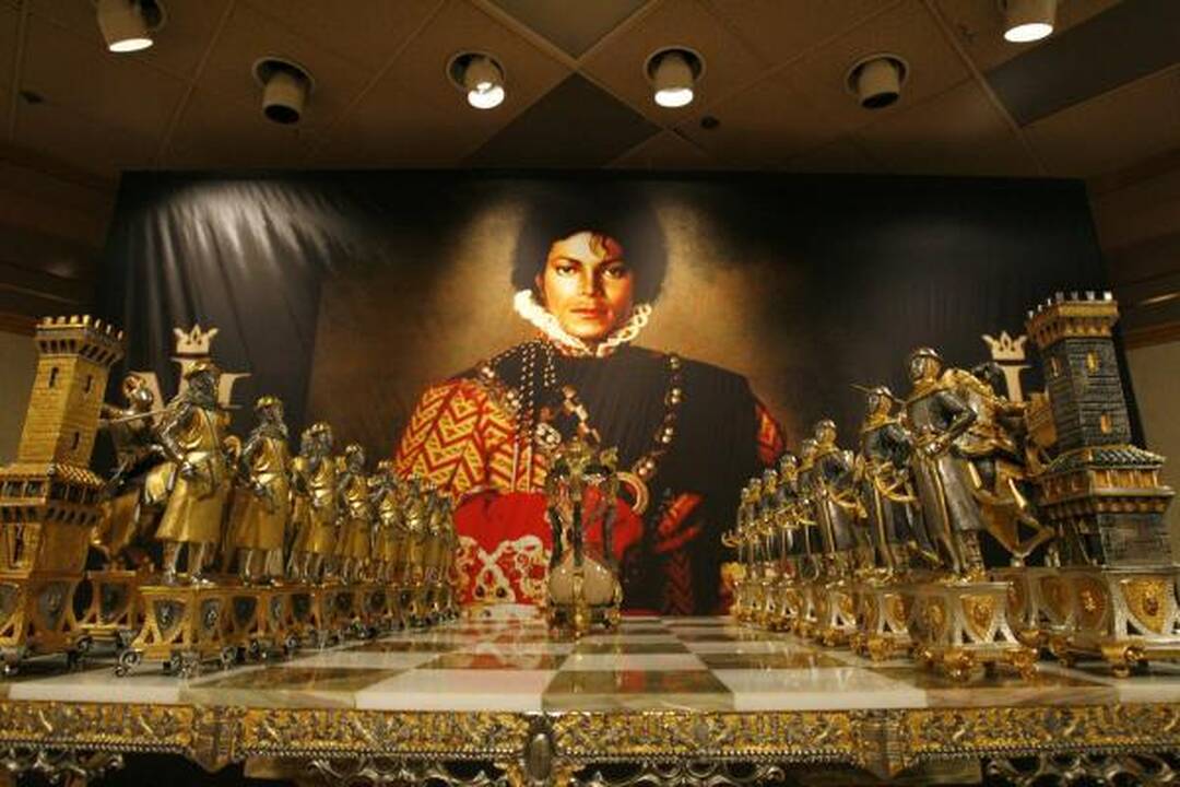 Mirė popmuzikos karalius Michaelas Jacksonas (papildyta)
