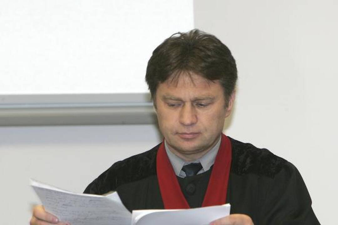 G.Petrikui skirta maksimali bausmė, nuteistasis suimtas teismo salėje (papildyta)