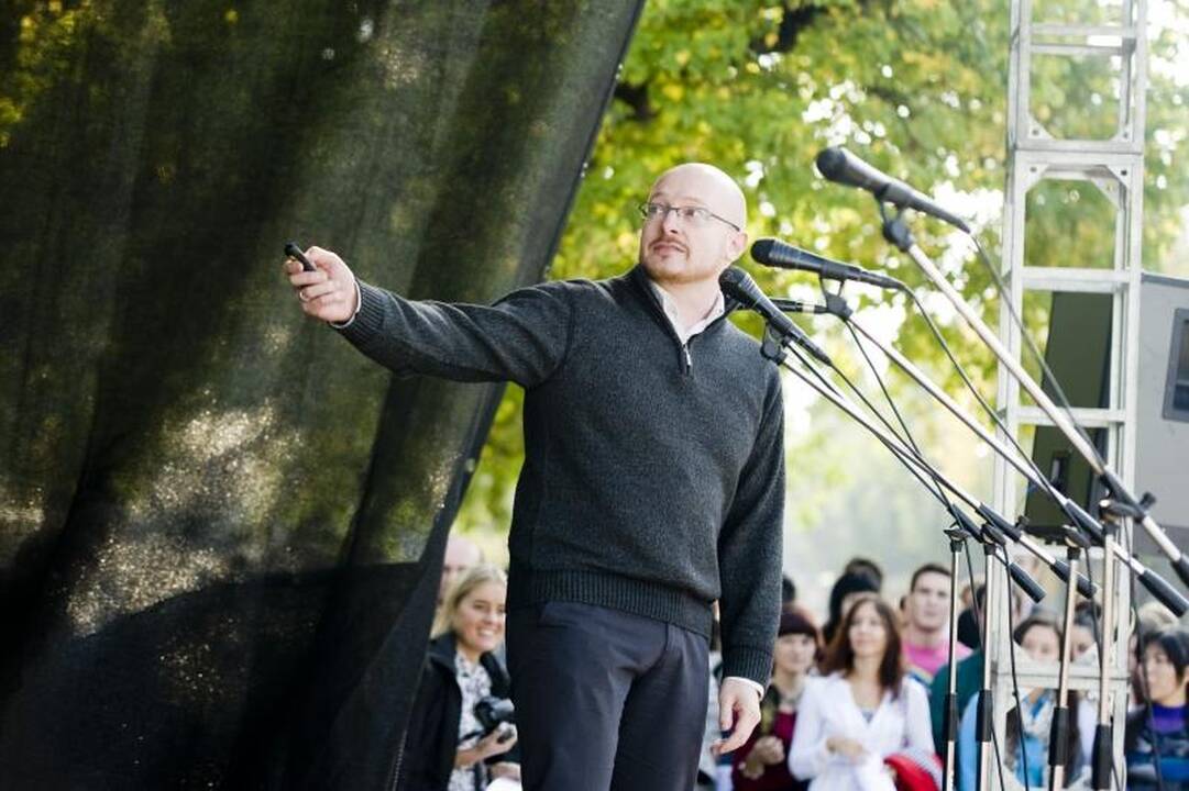 Moksleivių rekordas: daugiau nei 30-čia kalbų ištartas žodis „laisvė“