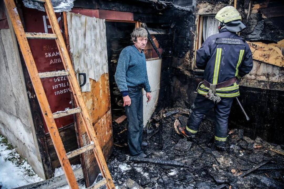 Paminklo atidengime dalyvaus J.Marcinkevičius