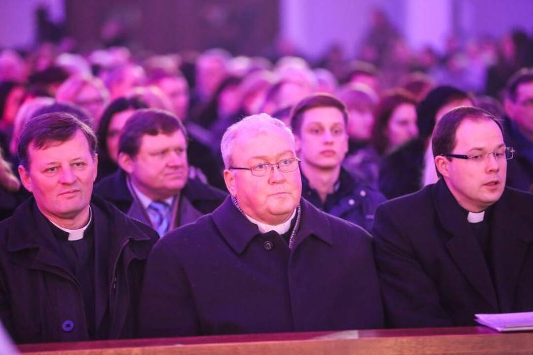 Per dvi valandas Kauno Prisikėlimo bažnyčiai suaukojo 140 tūkst. litų