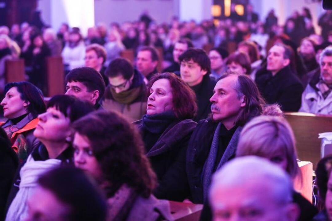 Per dvi valandas Kauno Prisikėlimo bažnyčiai suaukojo 140 tūkst. litų