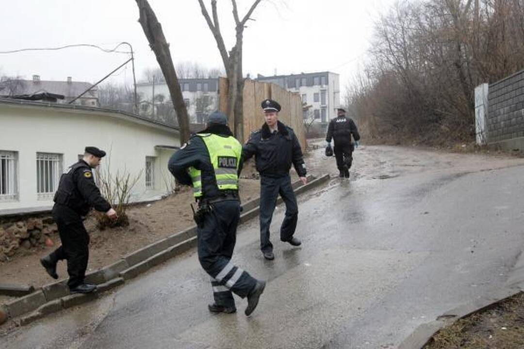 Rastas granatas vaikai parsinešė į namus   