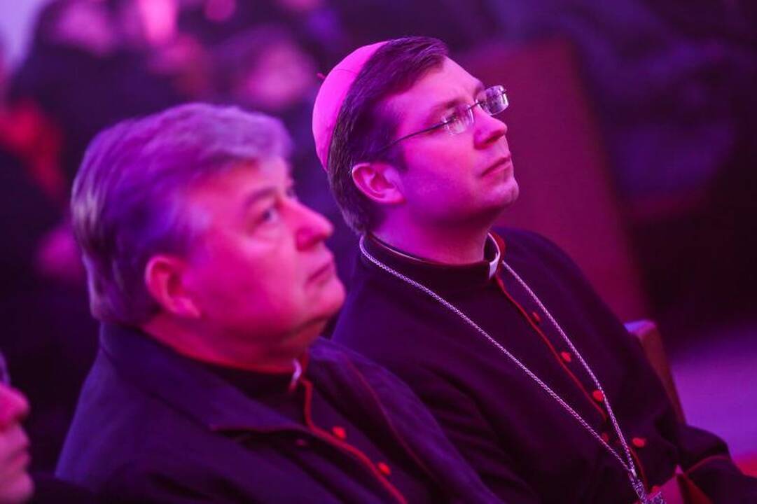 Per dvi valandas Kauno Prisikėlimo bažnyčiai suaukojo 140 tūkst. litų