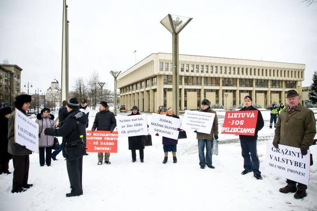 Vilniečiai su „Frontu“: prieš transporto reformas ir šildymo kainas