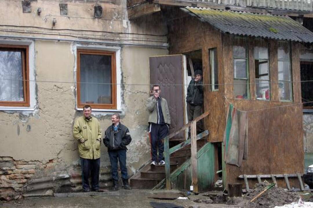 Rastas granatas vaikai parsinešė į namus   