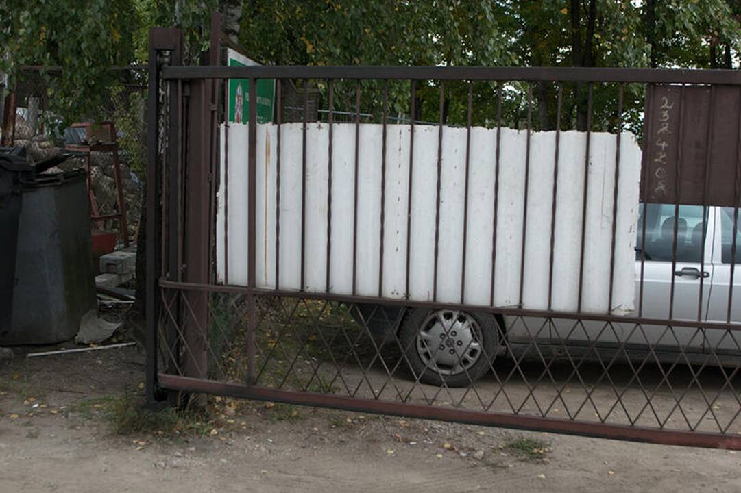 Vilniuje įžūliai pagrobtas policijos saugomas automobilis