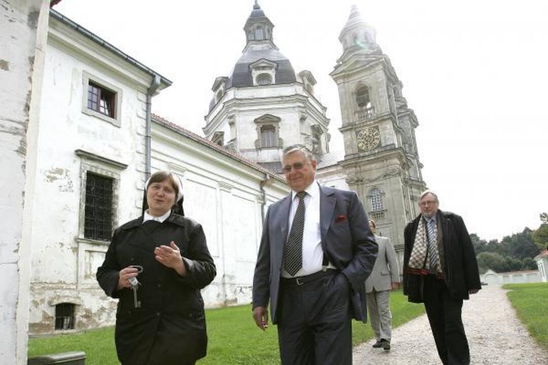Meras pageidauja UNESCO statuso Pažaisliui, vienuolės – ne (papildyta)